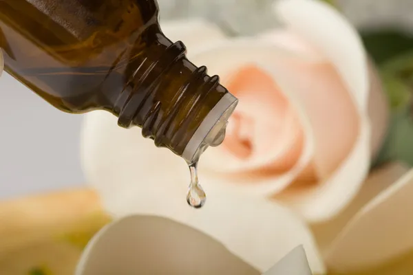 Aceite esencial para aromaterapia — Foto de Stock