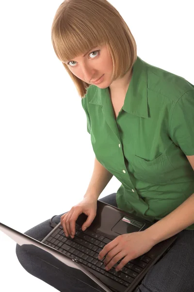 Krásná dívka s počítačem — Stock fotografie