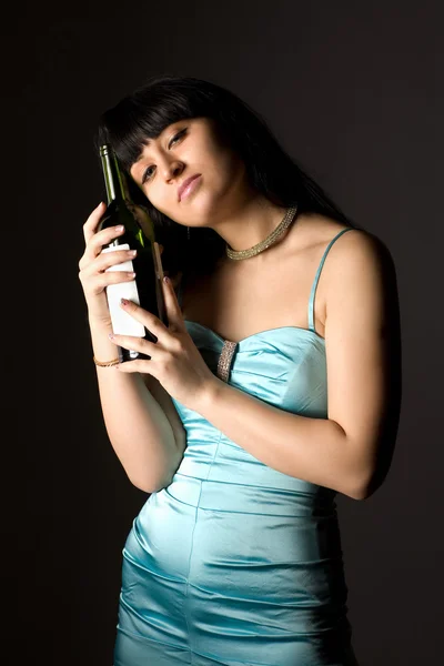 Donna con bottiglia — Foto Stock