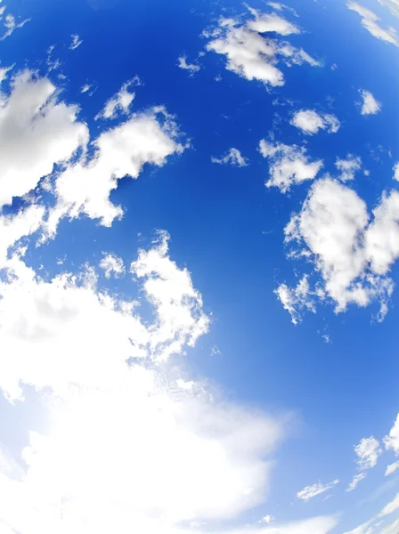 Καθαρό Γαλάζιο Ουρανό Φόντο Άσπρα Σύννεφα — Φωτογραφία Αρχείου