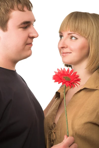 Casal com flor — Fotografia de Stock