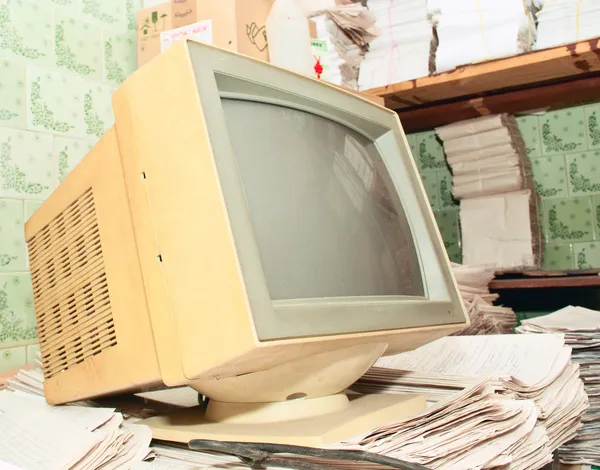 Старий комп'ютер — стокове фото