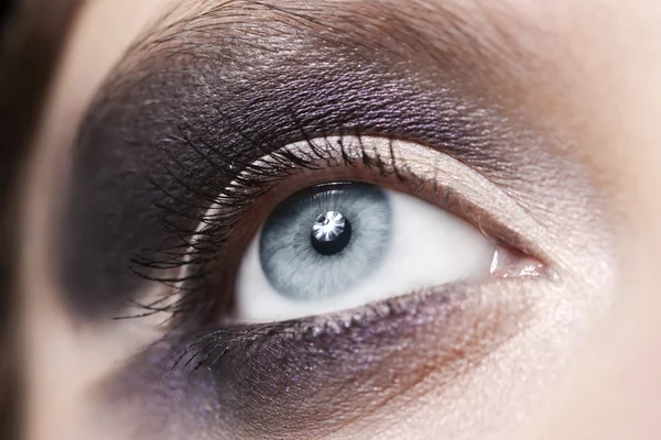 Vacker violett makeup — Stockfoto