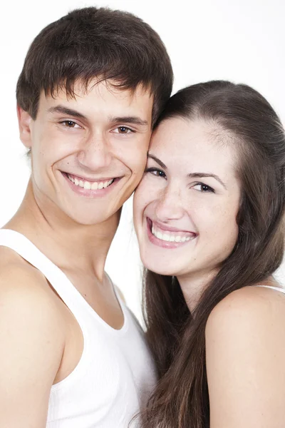 Bonito jovem casal feliz — Fotografia de Stock