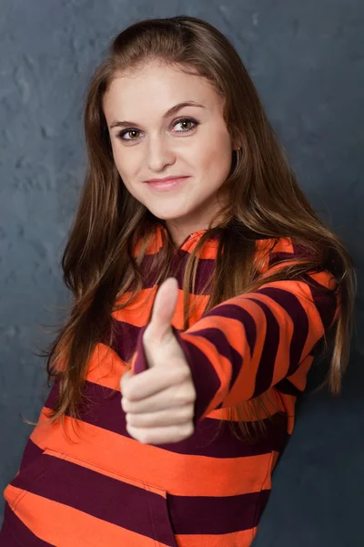 Portrait of young girl showing gesture All right! — Stock Photo, Image