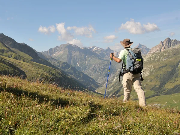 Hiking in Alps — Stock Photo, Image