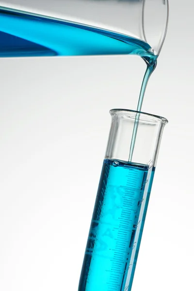 Reagent pouring — Stock Photo, Image