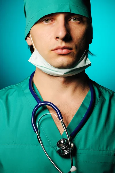 Chirurg z stetoskop — Zdjęcie stockowe