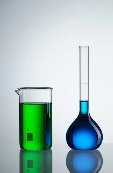 化学烧瓶 — 图库照片