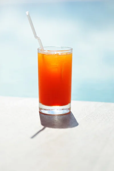 Poolside cocktail — Stock Photo, Image