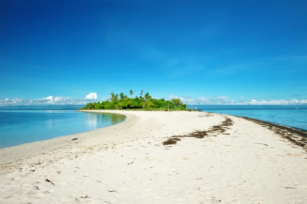 Чудовий Безлюдний Острів Філіппінах — стокове фото