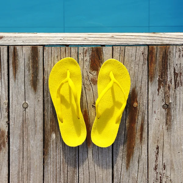 Sandaler av en pool — Stockfoto