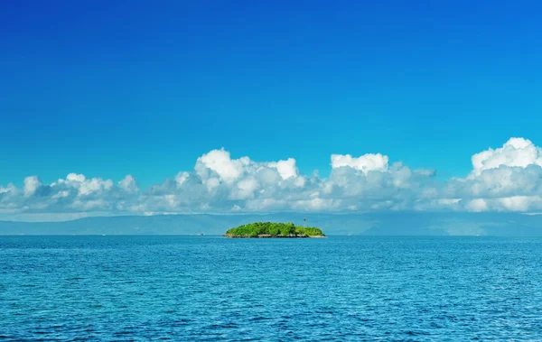 Neobydlený ostrov — Stock fotografie