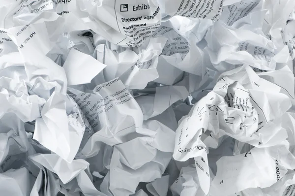 Концепция переработки с большим количеством растраченной бумаги — стоковое фото