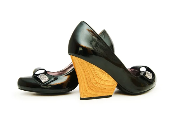 Kvinnliga skor isolerade på den vita bakgrunden — Stockfoto