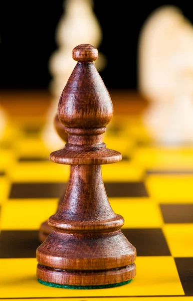 보드에 조각 가진 체스 개념 — 스톡 사진