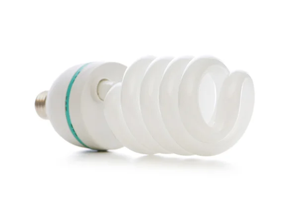 Енергозберігаюча лампа ізольована на білому тлі — стокове фото
