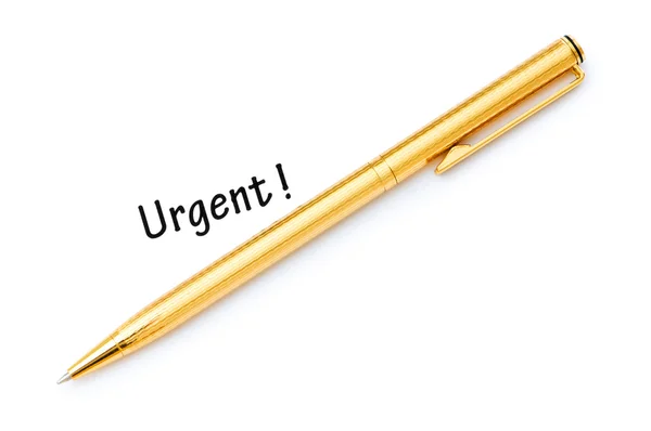 Penna dorata e messaggio urgente isolato su bianco — Foto Stock
