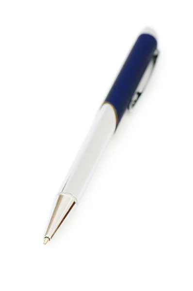 Skriva penna isolerad på den vita bakgrunden — Stockfoto