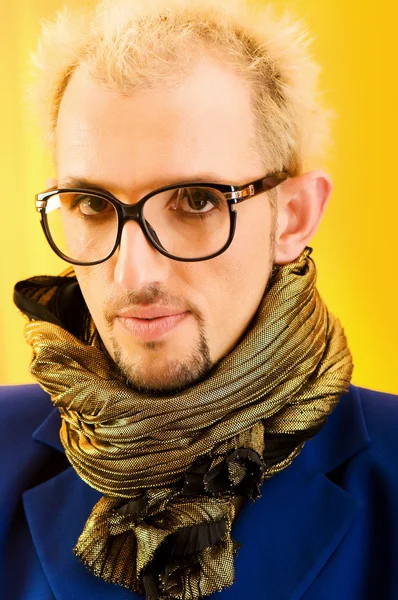 Retrato de un hombre con gafas — Foto de Stock