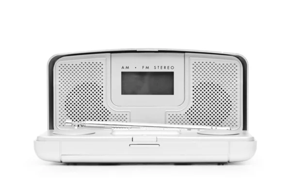 白い背景で隔離された銀のラジオ — ストック写真