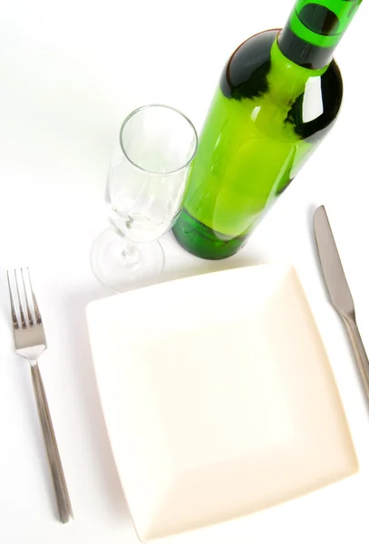 Tischdekoration mit Flasche Wein — Stockfoto