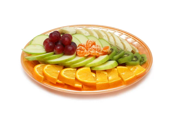 Deska s různým ovocem izolovaných na bílém — Stock fotografie