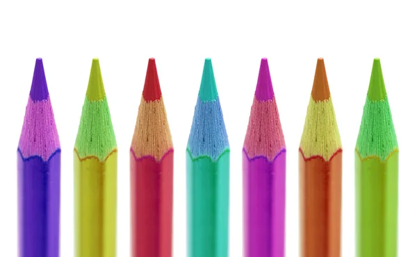 Çeşitli renk üzerine beyaz izole kalem — Stok fotoğraf