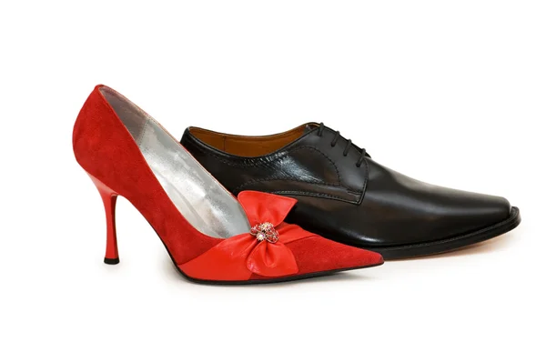 Schuhe für Männer und Frauen isoliert auf weiß — Stockfoto