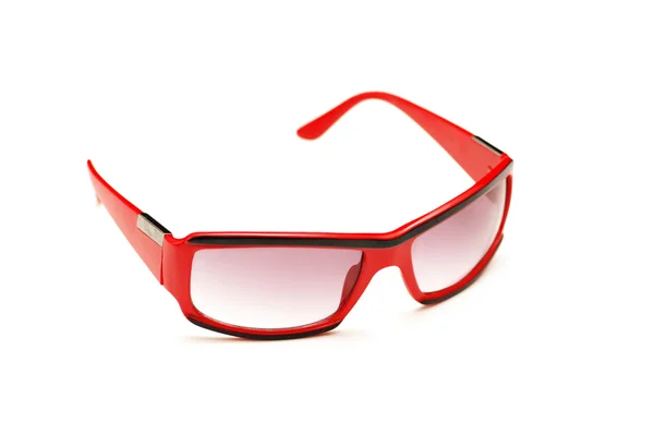 Gafas de sol rojas aisladas sobre fondo blanco — Foto de Stock