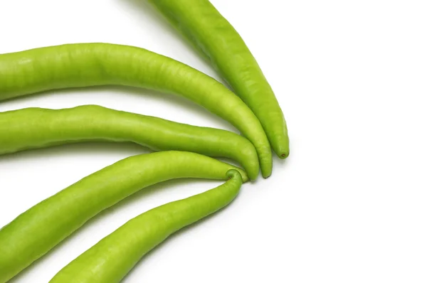 Zelená paprika izolovaných na bílém pozadí — Stock fotografie