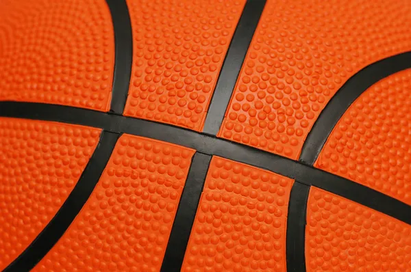 Primer plano de baloncesto naranja con líneas negras — Foto de Stock
