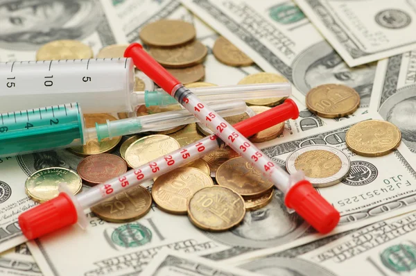 Konceptuella foto illustrerar dyra läkemedel och läkemedel — Stockfoto