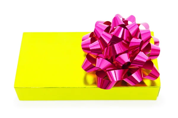 Caja de regalo aislado en el fondo blanco — Foto de Stock