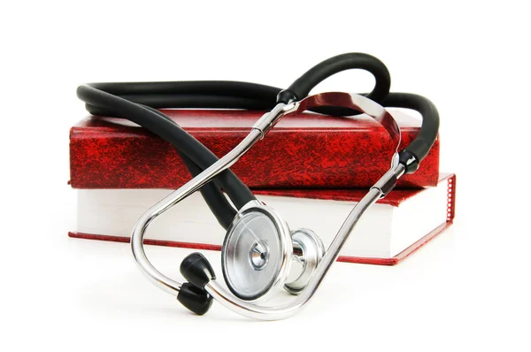 Concetto di educazione medica con libro e stetoscopio — Foto Stock