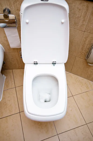 Toilet in the bathroom — Stock Photo, Image