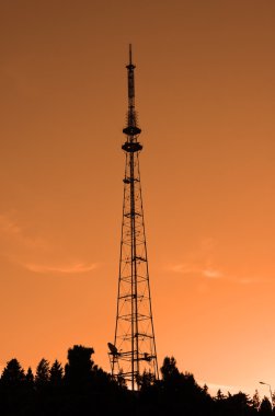 Bakü, Azerbaycan günbatımı sırasında eski tv Kulesi