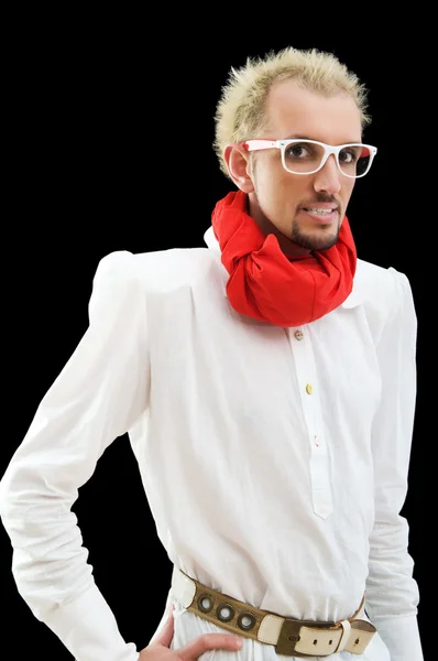 Uomo con sciarpa rossa sul nero — Foto Stock