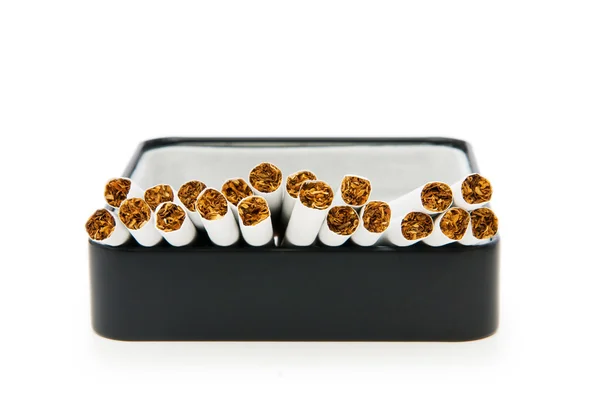 Tupakointi eristetty valkoisella pohjalla — kuvapankkivalokuva
