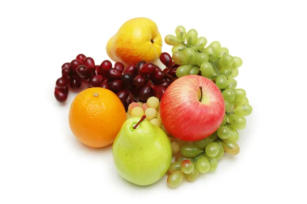 Urval av olika frukter isolerad på vit — Stockfoto