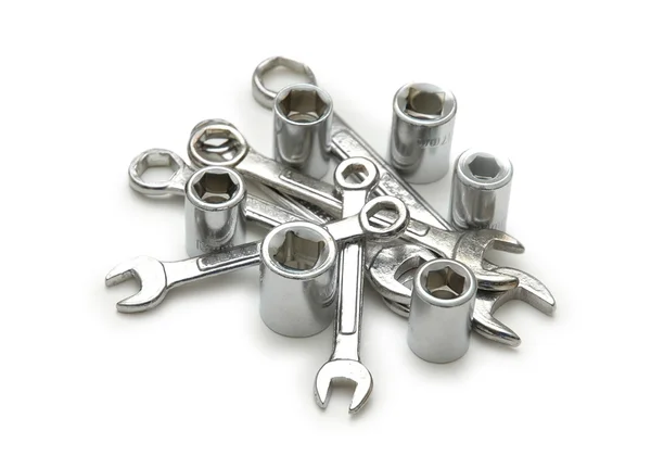 Spanners of various sizes isolated on the white — Stock Photo, Image