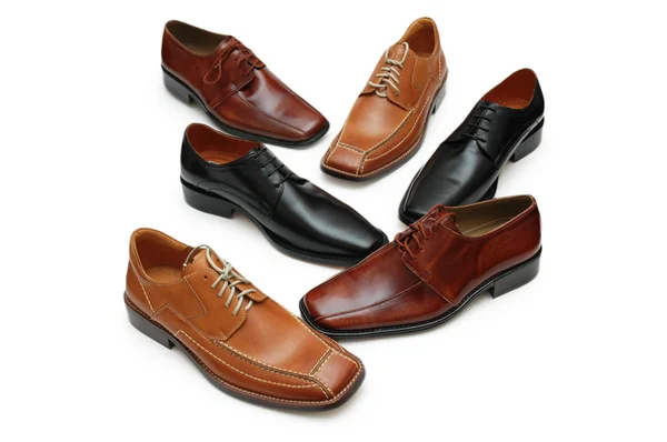 Varie scarpe maschili isolate sul bianco - più calzature nel mio portafoglio — Foto Stock