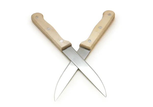 Два блестящих кухонных ножа изолированы на белом — стоковое фото