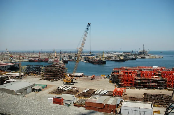 Industrial port with cranes and hardware - Baku, Azerbaijan — Stock Photo, Image