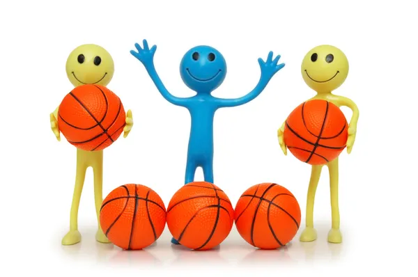 Sonrisas con pelotas de baloncesto aisladas en blanco — Foto de Stock