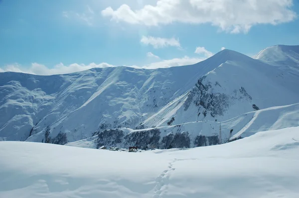 Zimowy pejzaż z góry - Gruzja — Zdjęcie stockowe