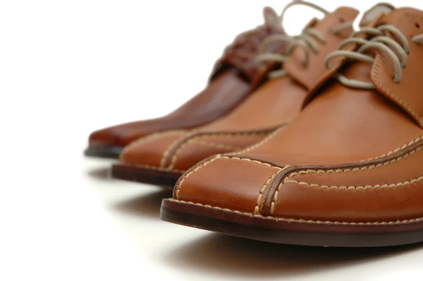 Zapatos de piel masculina aislados en blanco —  Fotos de Stock