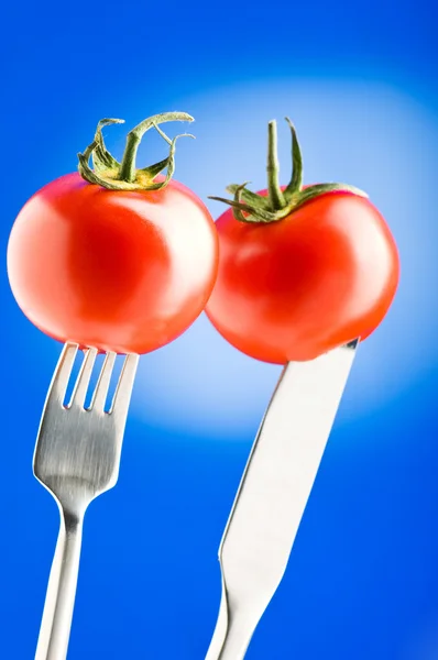 Pomodoro rosso su sfondo sfumato — Foto Stock