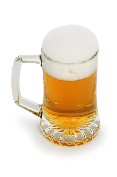 啤酒玻璃隔离在白色背景上 — 图库照片