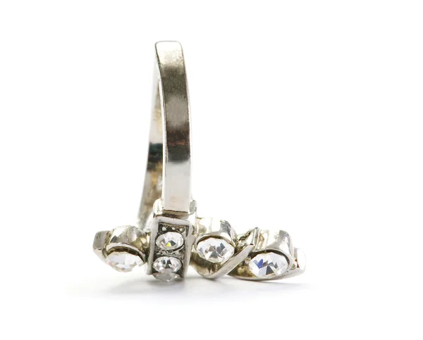 Δαχτυλίδι κοσμήματα που απομονώνονται σε λευκό φόντο — Φωτογραφία Αρχείου